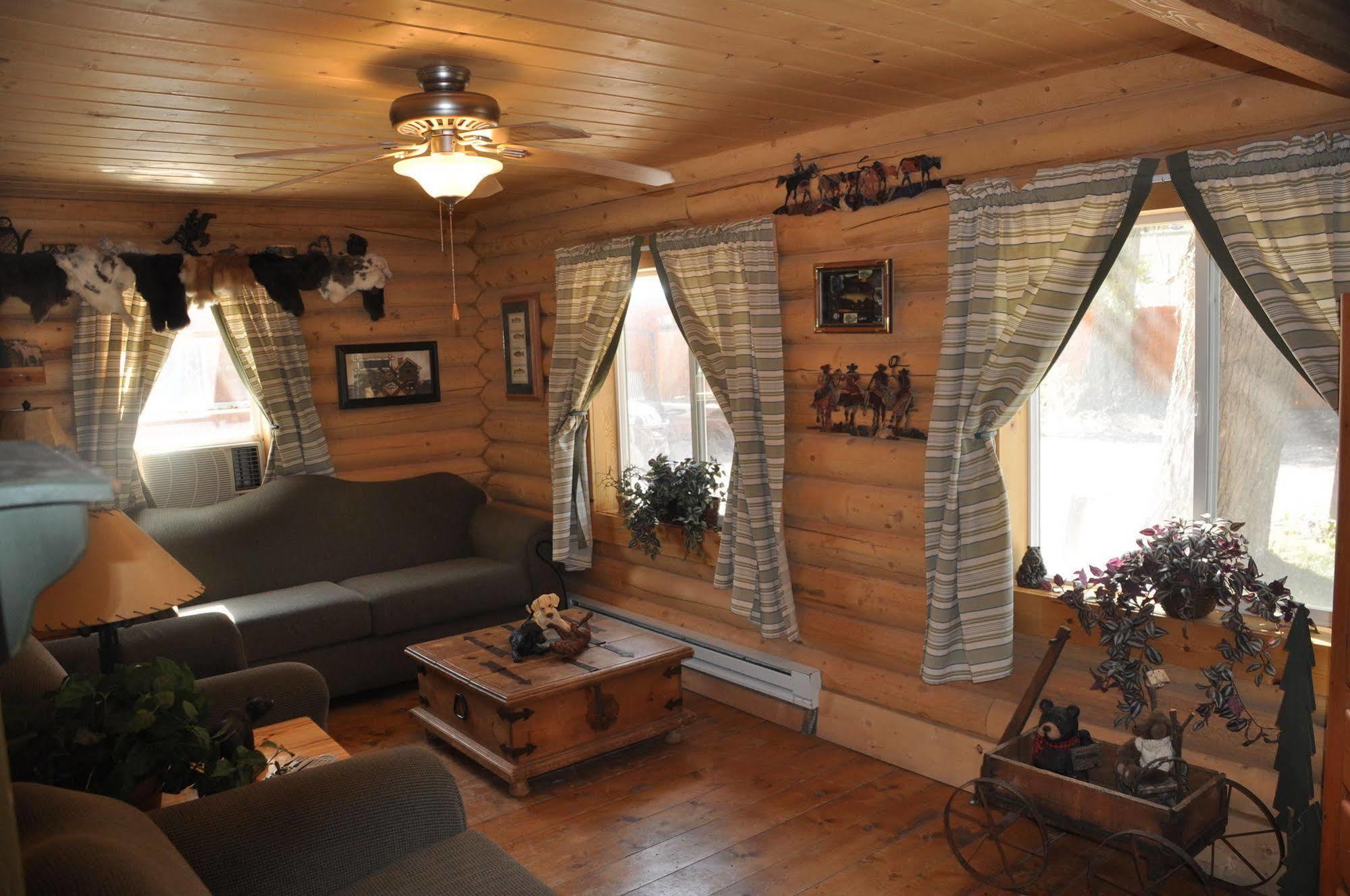 Hoovers River Resort Richfield Bagian luar foto